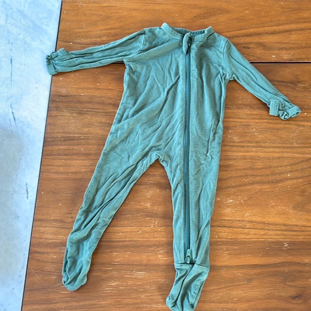 Kyte zipper footie pajama, size 0-3